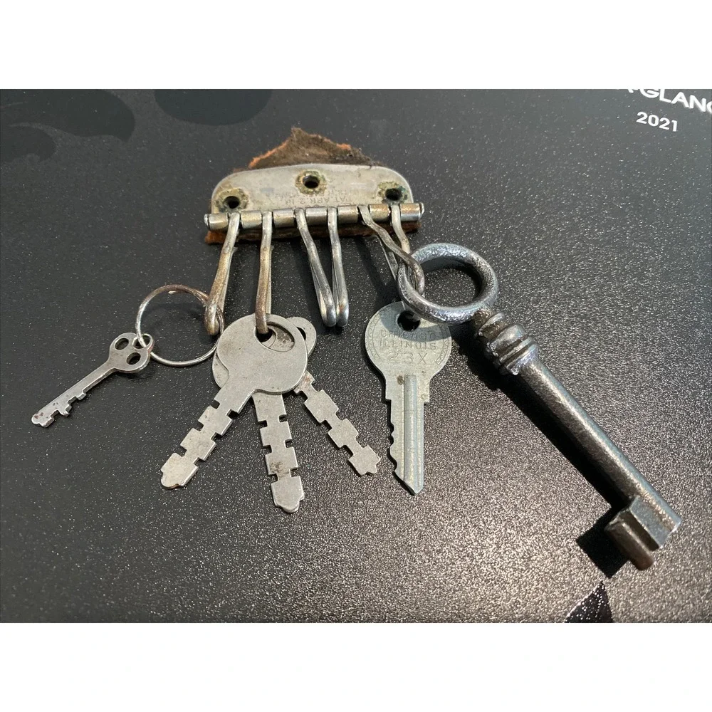 Vintage Antique Skeleton Key Lock Lot